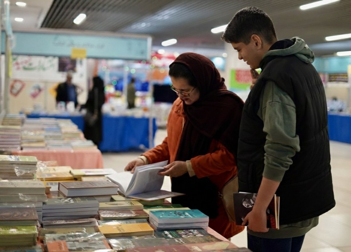 عرضه ۱۰ هزار عنوان کتاب کودک و نوجوان در نمایشگاه کتاب آذربایجان‌غربی