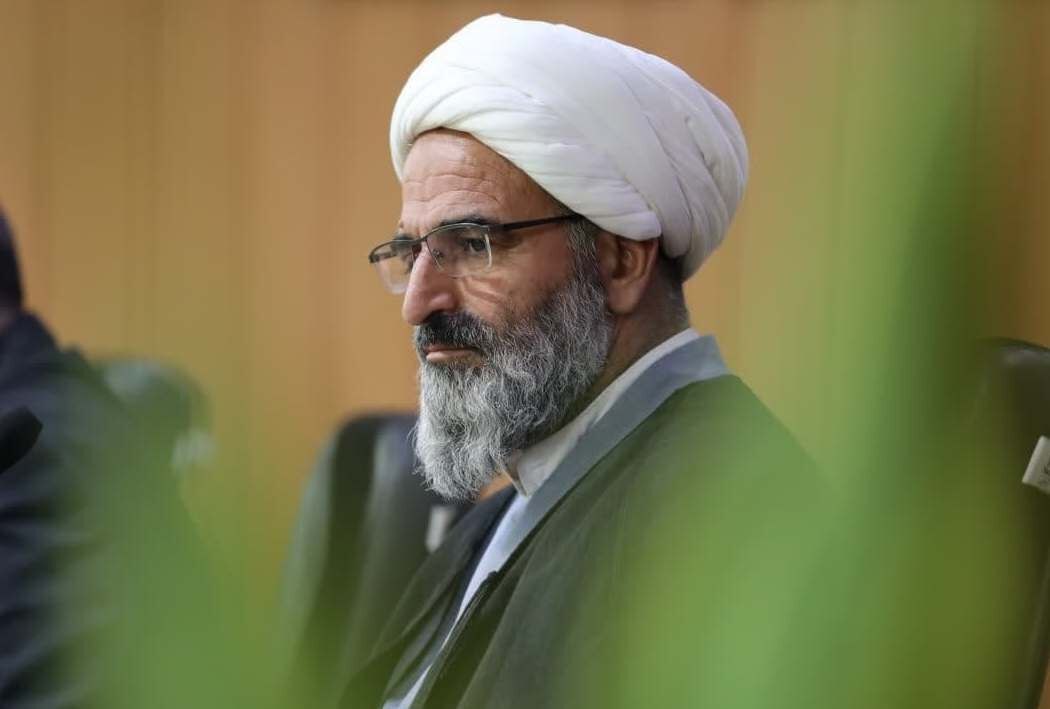 بازدید نماینده ولی‌فقیه از هجدهمین نمایشگاه قرآن و عترت سمنان