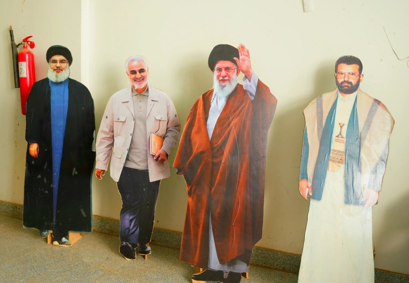 علامه مفتاح نمایشگاه نقاشی کنفرانس فلسطین در صنعا را افتتاح کرد
